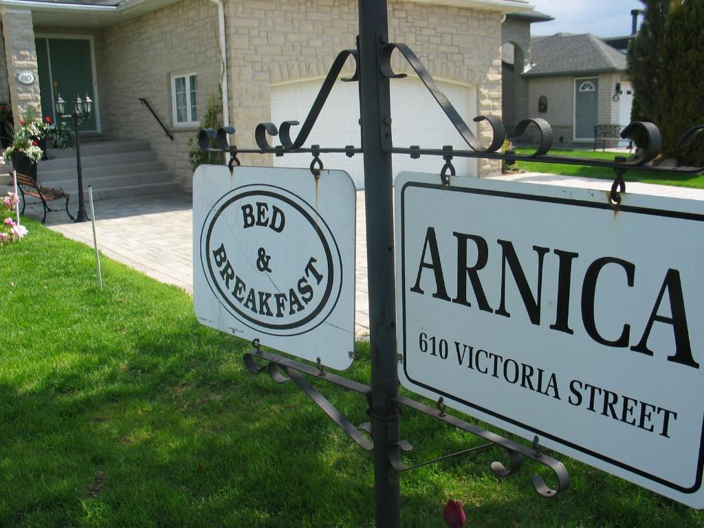 Bed and Breakfast Arnica Bed & Breakfast Niagara-on-the-Lake Exterior foto